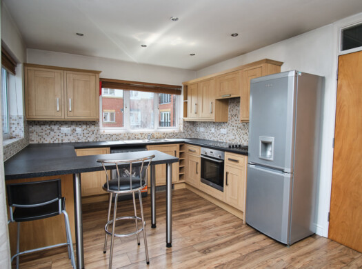 25 Barnsdale Close