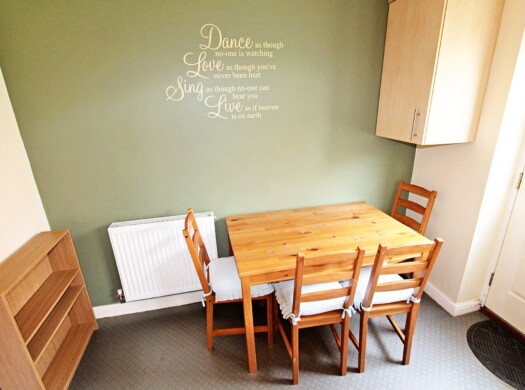 32 Goods Yard Close