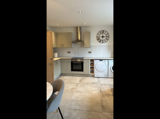 3 Alan Moss Road