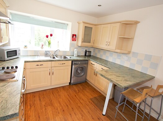 42 Barnsdale Close