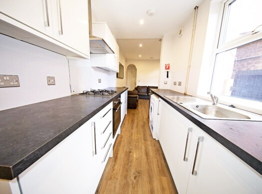 87 Storer Road