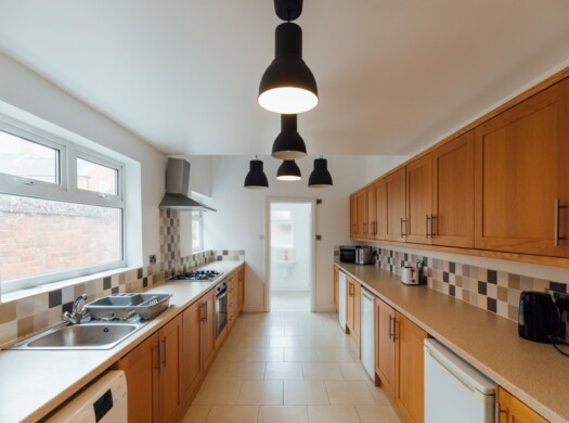 98 Derby Road