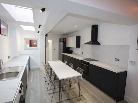 4 Burleigh Road