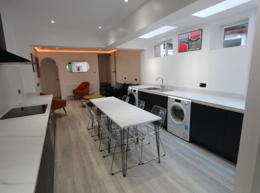 4 Burleigh Road