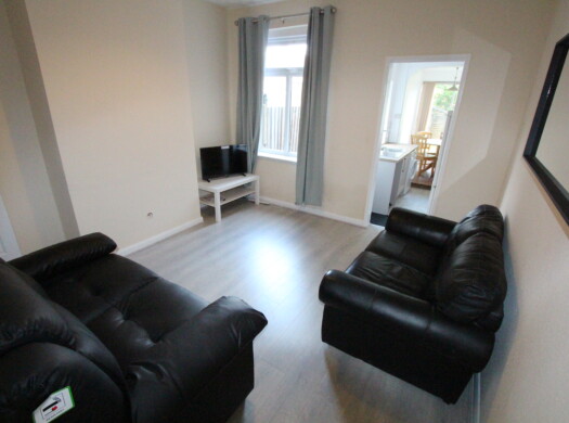 87 Paget Street